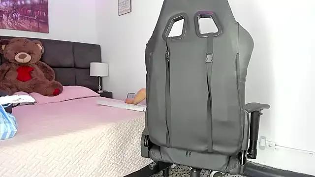 Freechat Caeli_Thalyana on StripChat