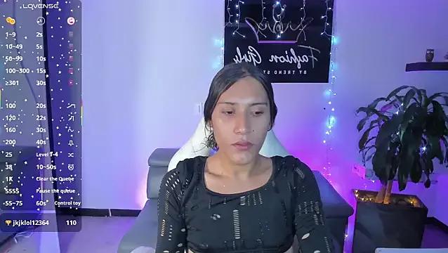 Freechat CamilaHarperr_ on StripChat