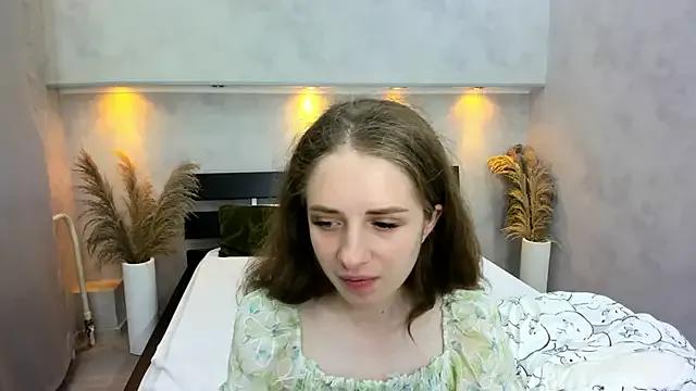 Camilla_Kelly on StripChat