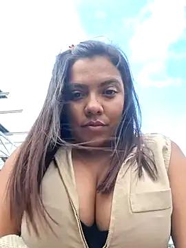 CanelitaPasion — Breasts in public