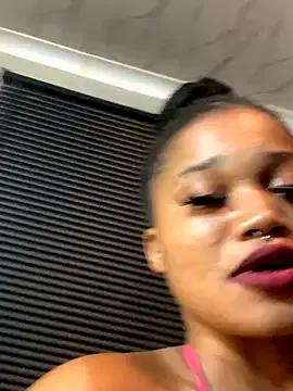 Freechat cardibabe on StripChat