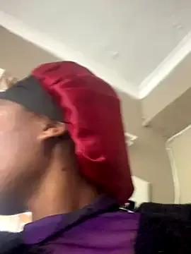 Freechat cardibabe on StripChat