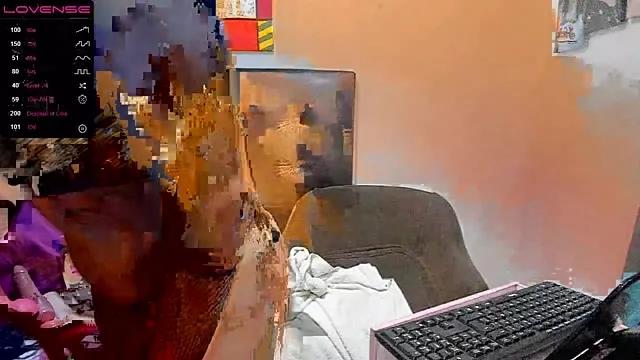 Freechat Carolain3_9 on StripChat