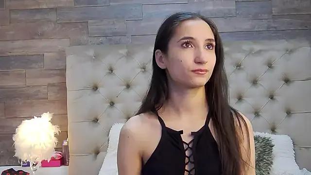 CarolinaBlair on StripChat