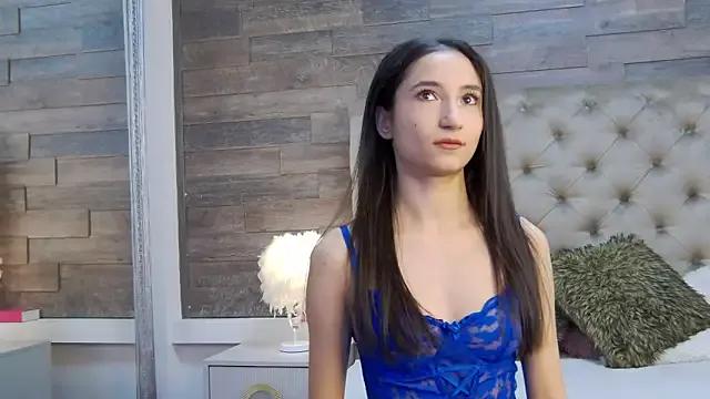 CarolinaBlair on StripChat