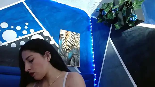 Group cherry_modelx_ on StripChat