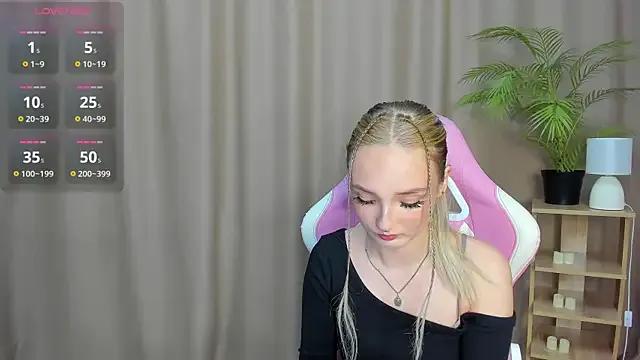 Cheryl__Brown on StripChat