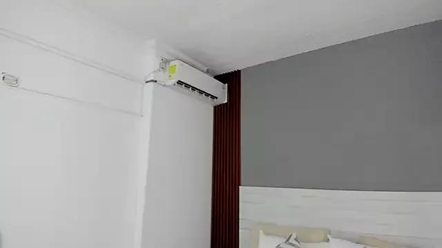 Freechat Chiqui_milk_ on StripChat