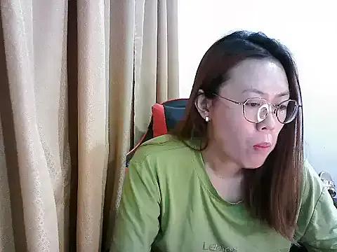 crizzybel — looking some one to cum with me