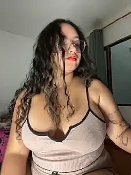 Freechat CurlyGirl_1 on StripChat