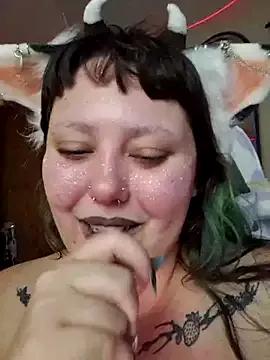 Cutegothcrybabyx on StripChat