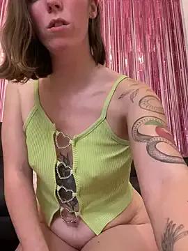 Daisy_Michto_Officiel on StripChat