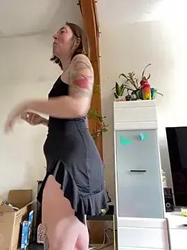 Daisy_Michto_Officiel on StripChat