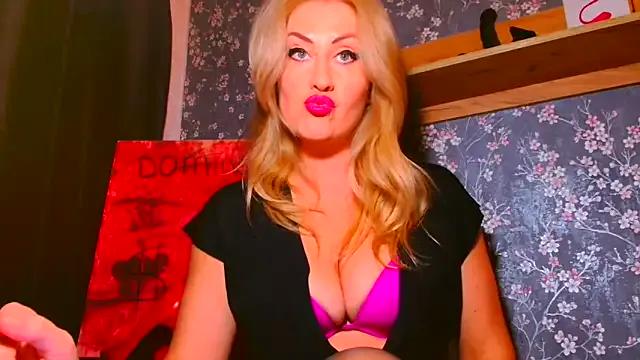 DelightGoddess on StripChat