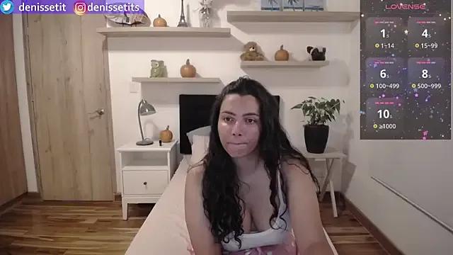 DenisseTits on StripChat