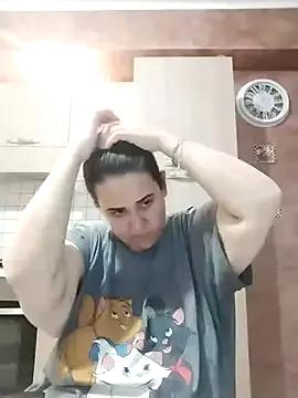 Dolcecurvy on StripChat