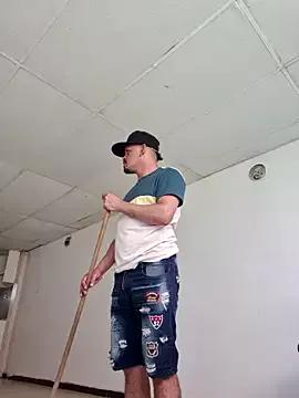 DOMINANT_BIGDICK on StripChat