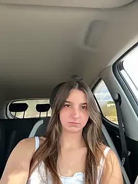 Freechat DoriDeluxe66 on StripChat