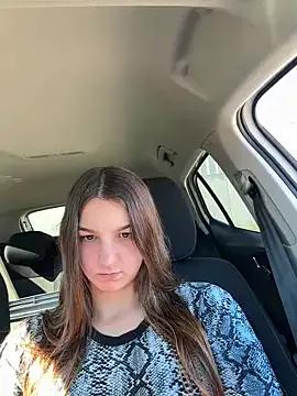 Freechat DoriDeluxe66 on StripChat