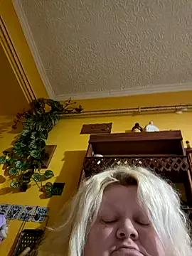 ducicsajsziii on StripChat