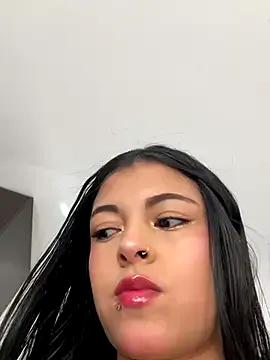 Dulce-diosa on StripChat