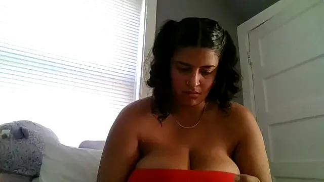 Freechat ebonymama23 on StripChat