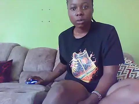 EBONYVANILLA02 on StripChat