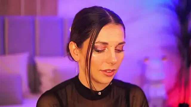 EllyLynn on StripChat