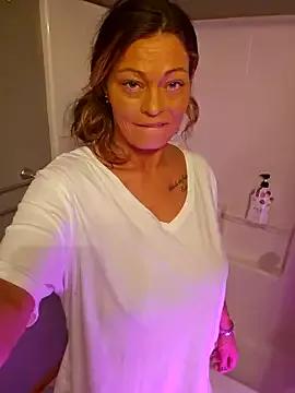 Erotic_and_Exotic on StripChat