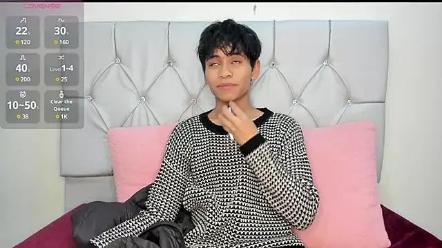 Ethan_Westt on StripChat