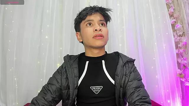 Ethan_Westt on StripChat