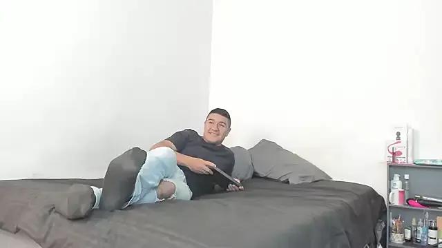 Freechat evanandsunny on StripChat