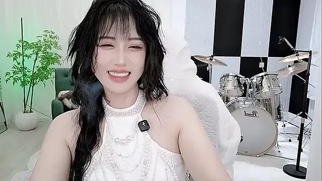 Freechat Evangelin-e on StripChat