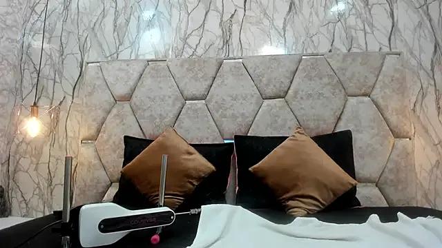 Freechat EXOTIC_EBONY_ on StripChat