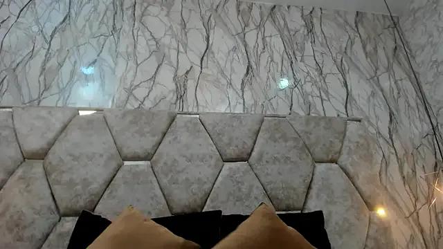 Freechat EXOTIC_EBONY_ on StripChat