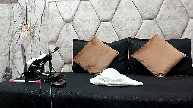 Freechat EXOTIC_EBONY_ on StripChat