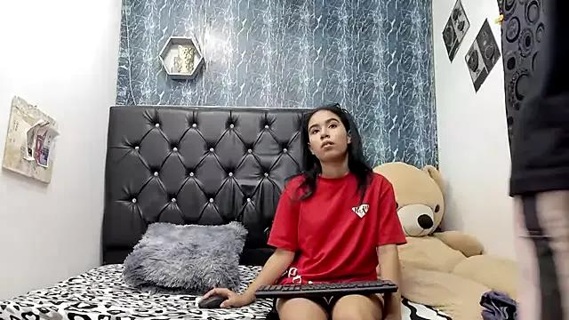 Freechat exotic_hot_couple on StripChat