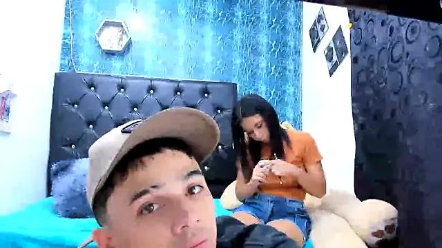 Freechat exotic_hot_couple on StripChat