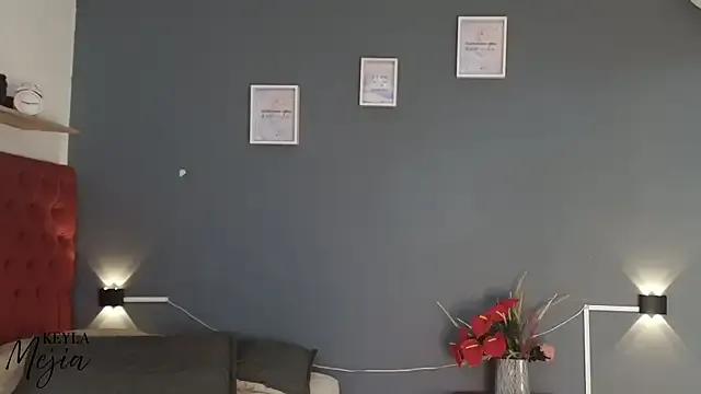 flavia_cruz on StripChat