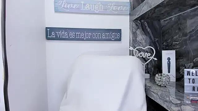 foxy_zoe on StripChat