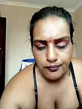 Foxybaby420 on StripChat