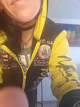 freyamoret on StripChat