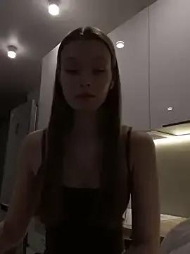 Private FriendlyFire_18 on StripChat