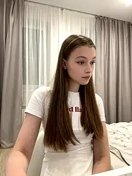 Private FriendlyFire_18 on StripChat