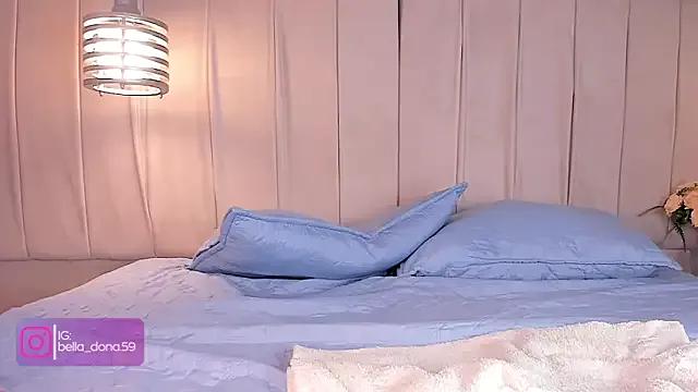 gaby_cloudy on StripChat