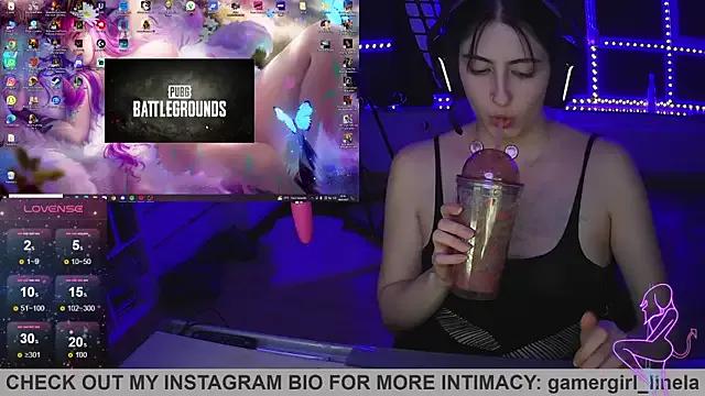 Gamergirl-Linela on StripChat