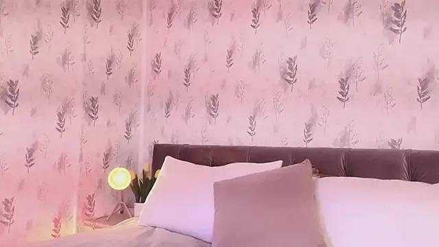 Giaa_Ross on StripChat