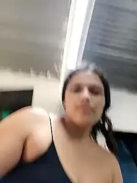 girl_milk1 on StripChat