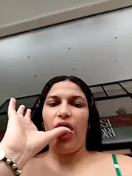 girl_milk1 on StripChat