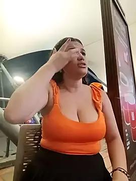 girl_milk1 on StripChat